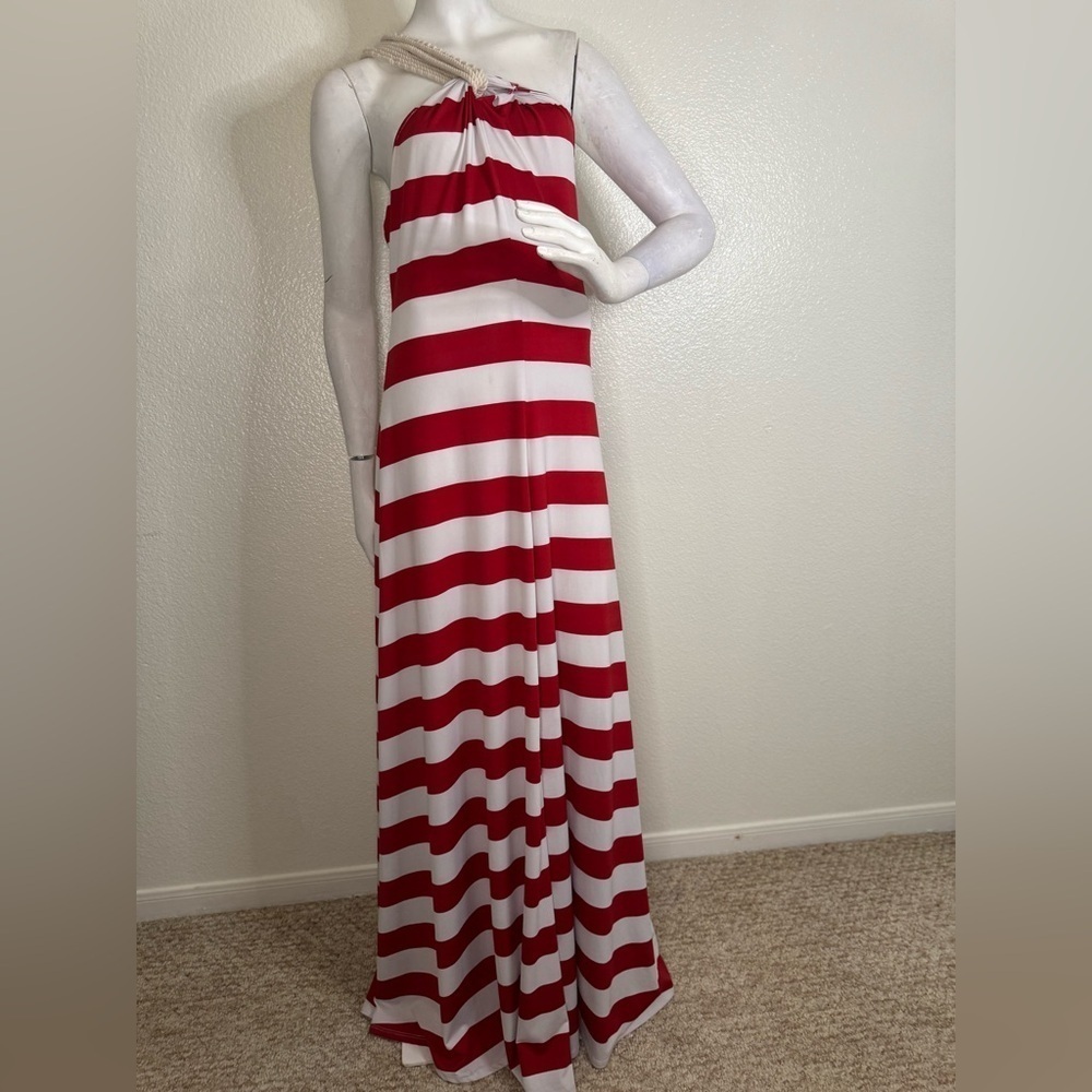 Kardashian kollection Red & White Keyhole Neck Maxi Dress Size Medium. I#90